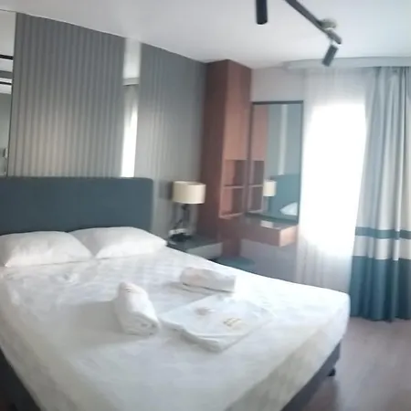 Ebru Evleri ıçmeler Merkeze Ve Plaja Yakın Marmaris