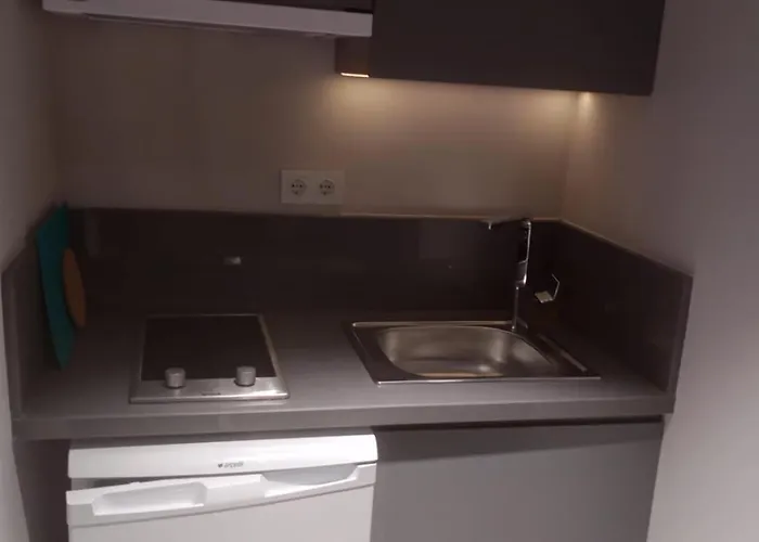 Ebru Evleri Icmeler Merkeze Ve Plaja Yakin *