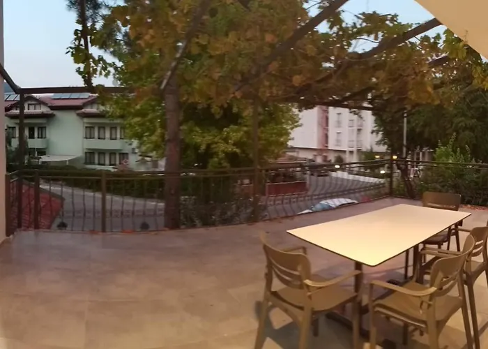 Ebru Evleri Icmeler Merkeze Ve Plaja Yakin * Marmaris